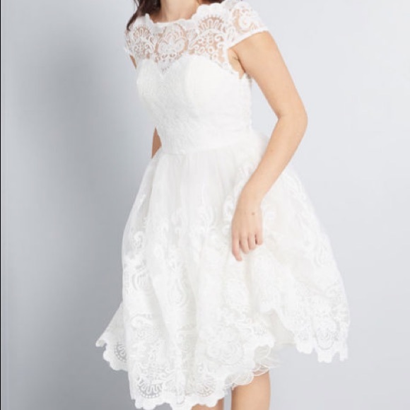 ModCloth Exquisite Elegance Wedding Lace Dress - Picture 1 of 3